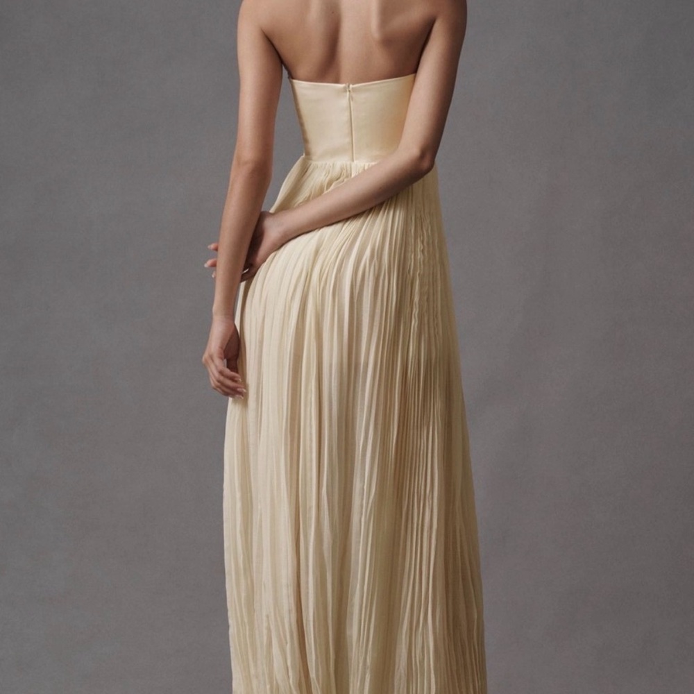 Elegant Strapless Cream Gown - Lourdes Delfi Collective, Anthropologie